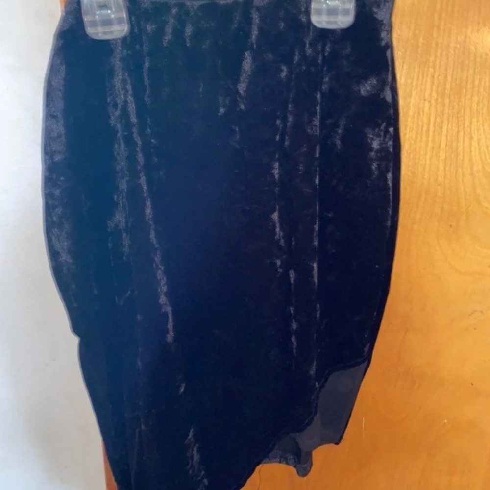 Dress - Picture 5 of 6